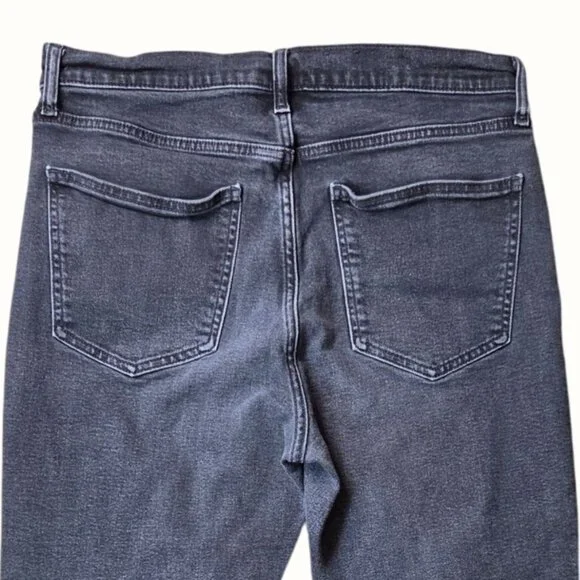 Gap Womens Black Wash 90s Fit Jeans 31/12 Short Frayed Hem - Picture 7 of 7